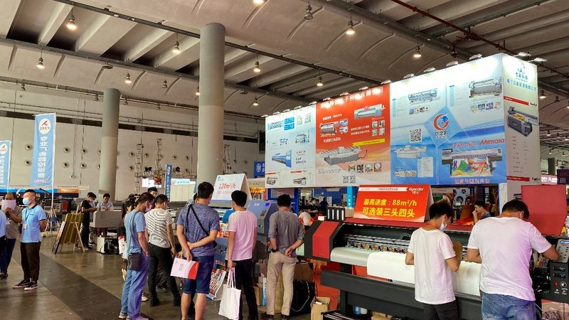 铝塑板尺寸规格解析：门头招牌定制的奥秘